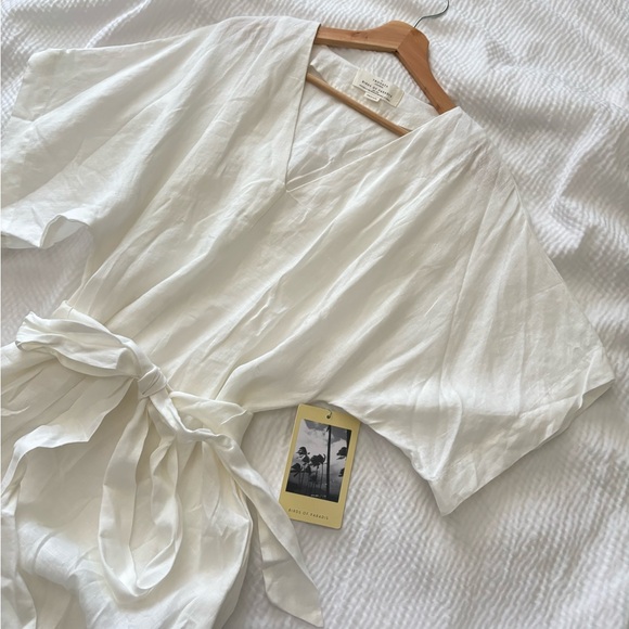 Birds of Paradis Beachy Coastal Style Ivory Linen V-Neck Belted Split Midi Dress - Picture 2 of 12